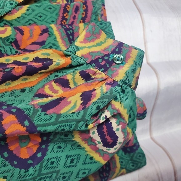 Vintage 70s Mod Green Whimsical Paisley Button Down Neck Tie Blouse Size Large - Picture 3 of 9
